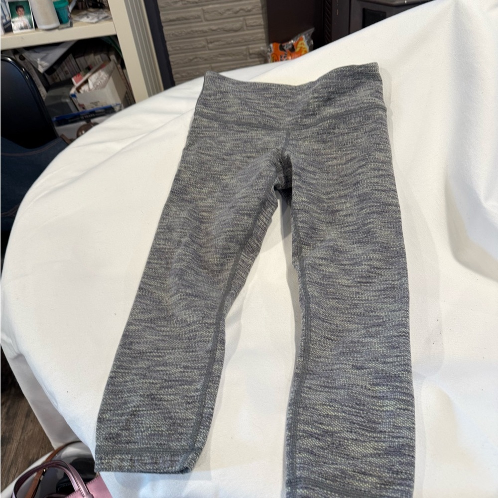 Lululemon Athletica Gray and Yellow Leggings with Stretchy Fit